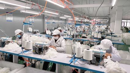 長嶺鎮 紡織服裝產業加速發展，服裝加工成為經濟新引擎