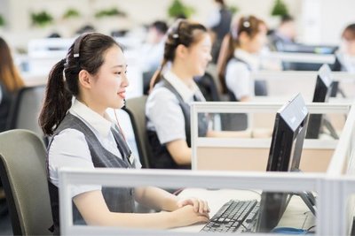 大金空調榮獲2019年度“全國政府采購空調十大領軍品牌”榮譽，彰顯卓越品質與專業服務